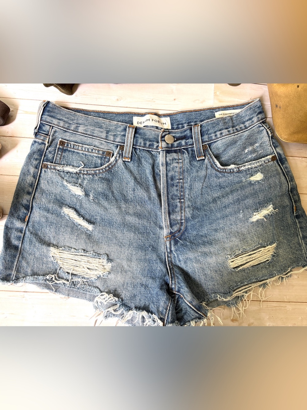 Denim Forum ex-boyfriend shorts